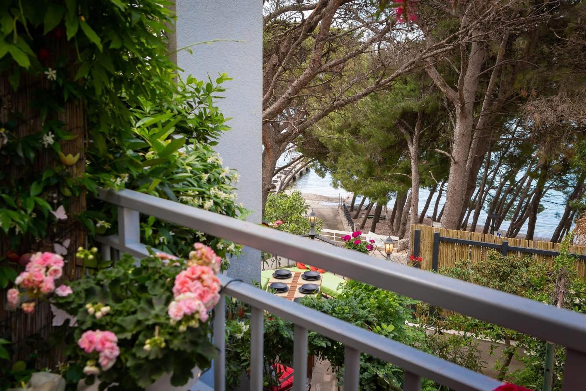 Beachfront Apartment Romilda Makarska Eksteriør billede