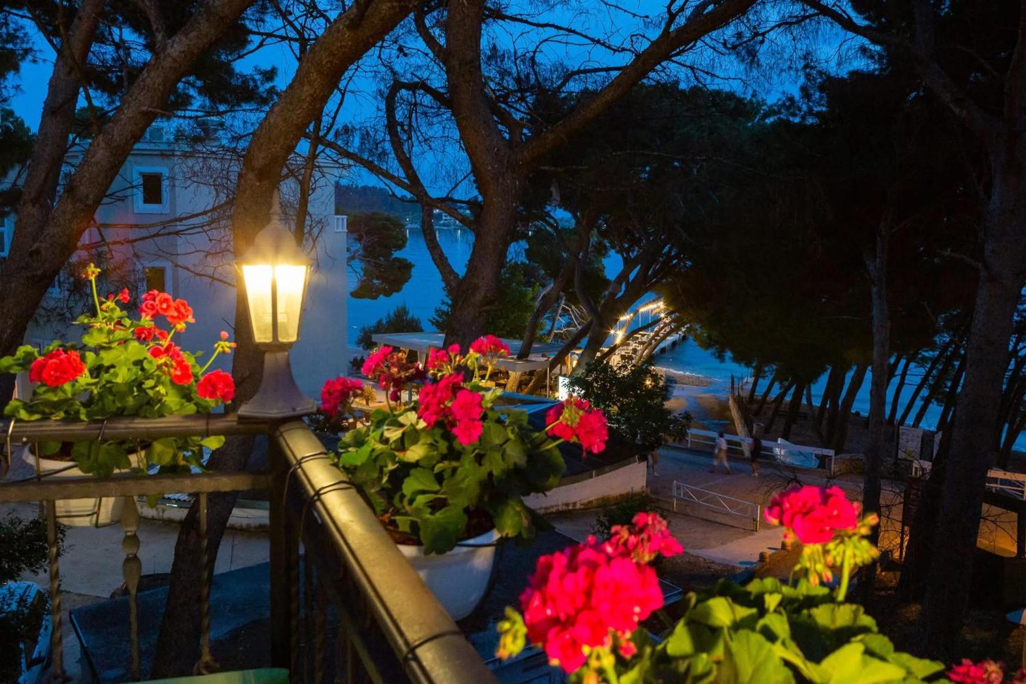 Beachfront Apartment Romilda Makarska Eksteriør billede