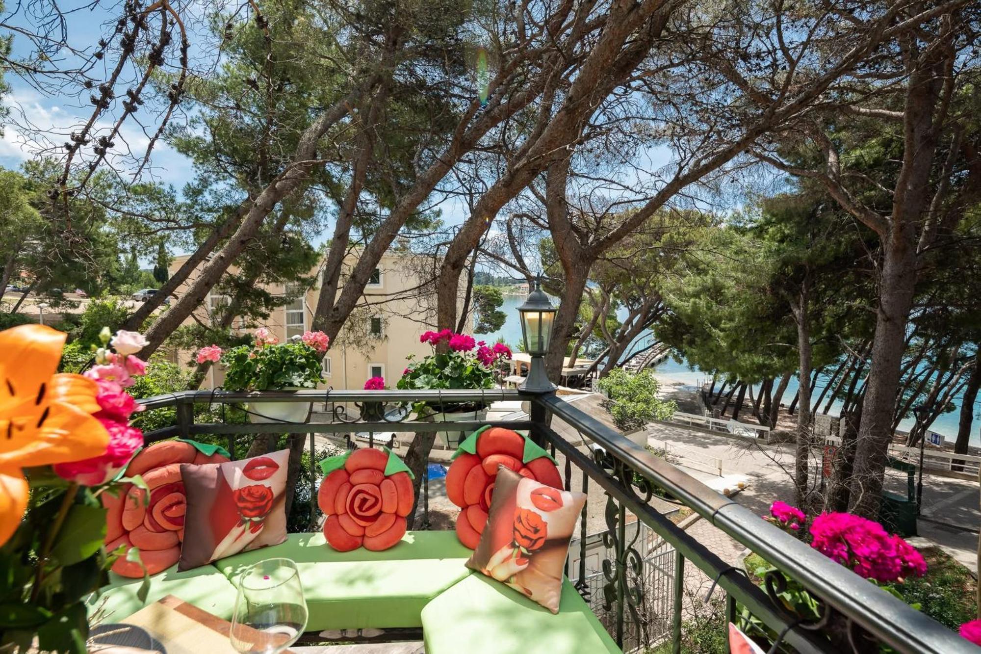 Beachfront Apartment Romilda Makarska Eksteriør billede